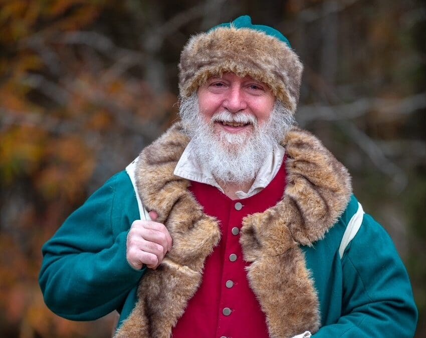 Christmas Candlelight Tours Return for the Holiday Season